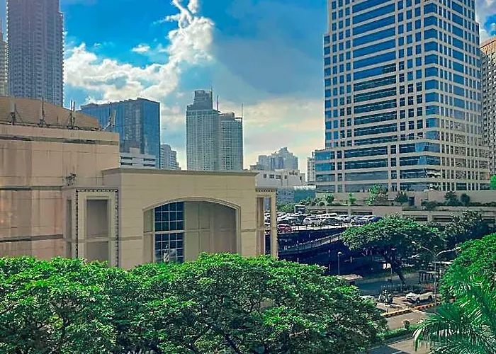 Spacious 3br Family In Makati
