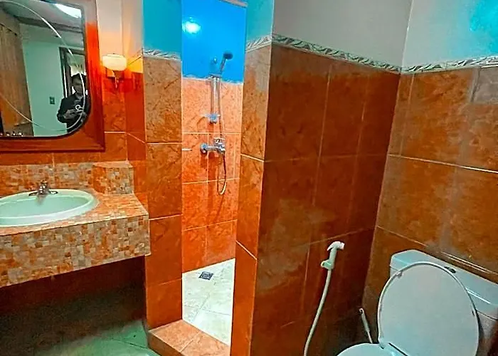 Spacious 3br Family In Makati アパート